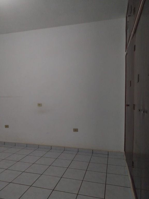 Casa para aluguel no Santa Cecília: 