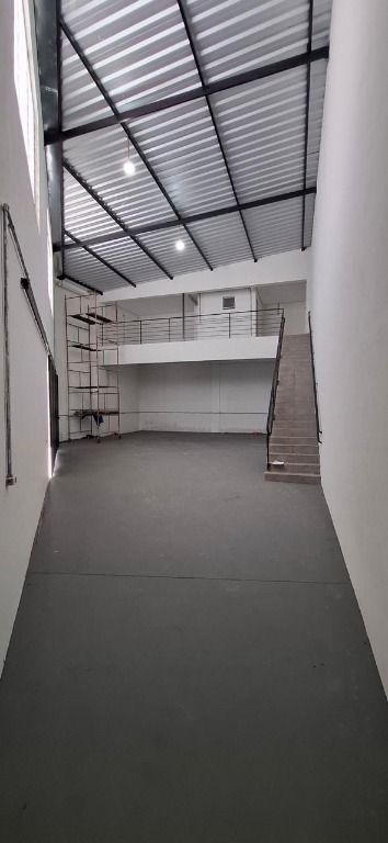 Prédio para aluguel no Nova Veneza: 