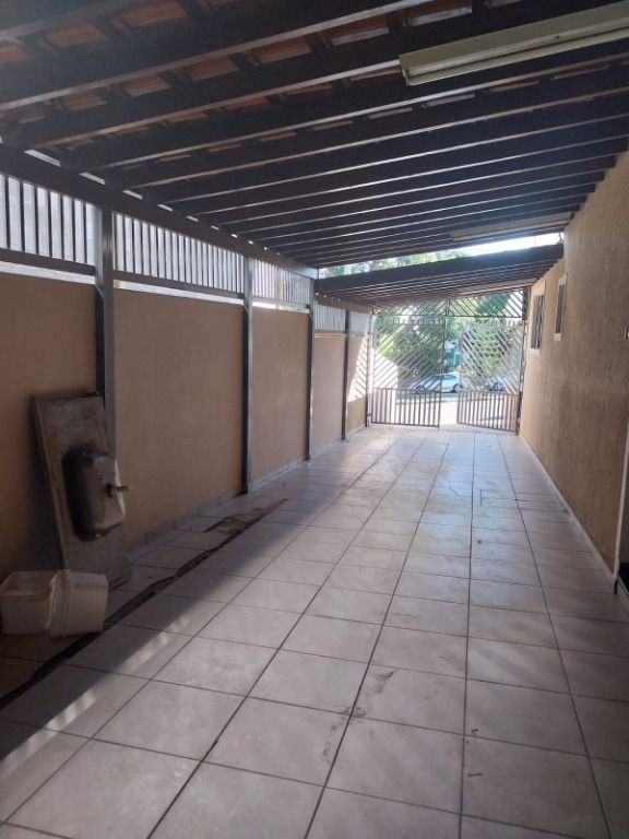 Sala para aluguel no Vila Bressani: 