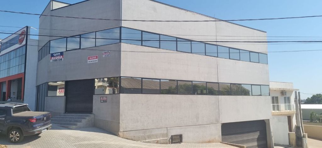 Prédio para aluguel no Vila Bressani: 