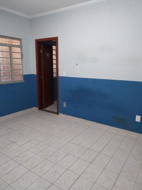 Casa para aluguel no Vila Bressani: 