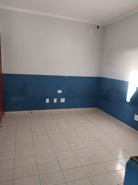 Casa para aluguel no Vila Bressani: 