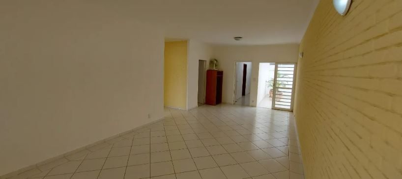 Casa para aluguel no Jardim Flamboyant: 