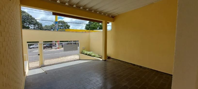 Casa para aluguel no Jardim Flamboyant: 