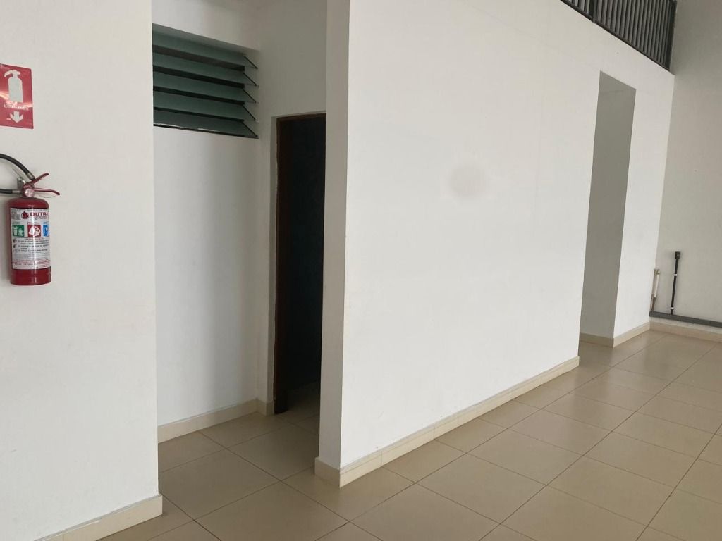 Galpão para aluguel no Centro: 