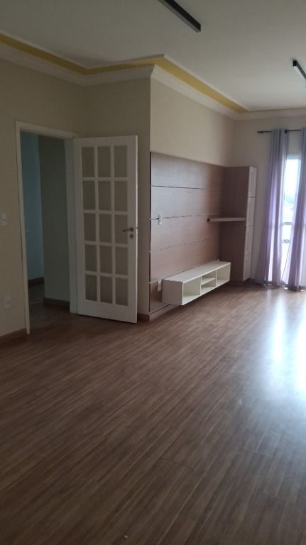 Apartamento para aluguel no Santa Terezinha: 