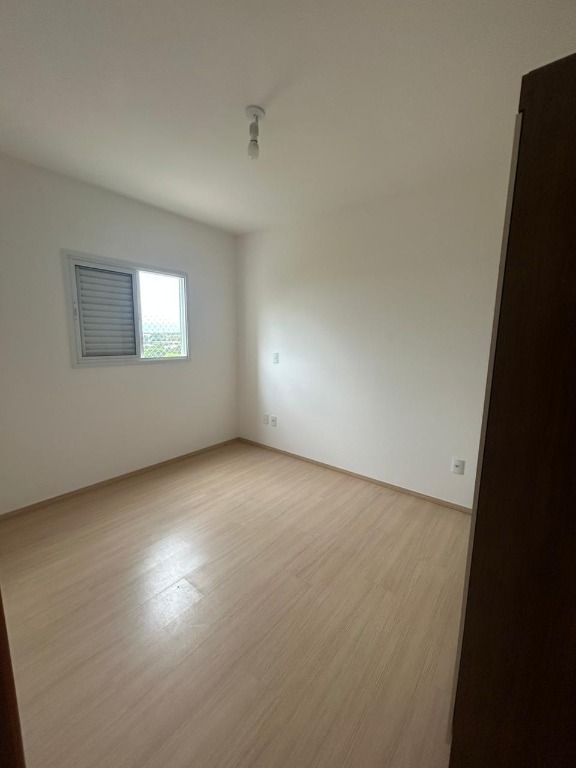 Apartamento para aluguel no Jardim dos Calegaris: 