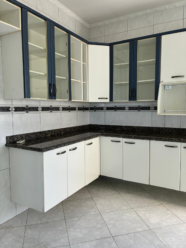 Sobrado para aluguel no Vila Bressani: Cozinha