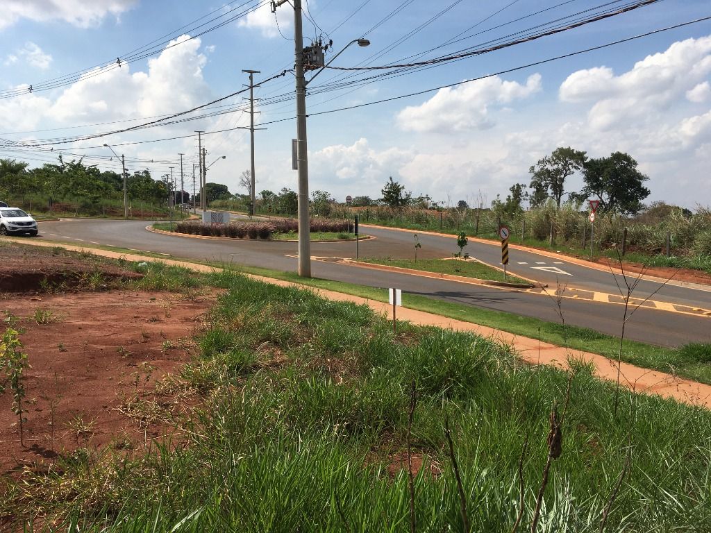 Terreno à venda no Techno Park: 