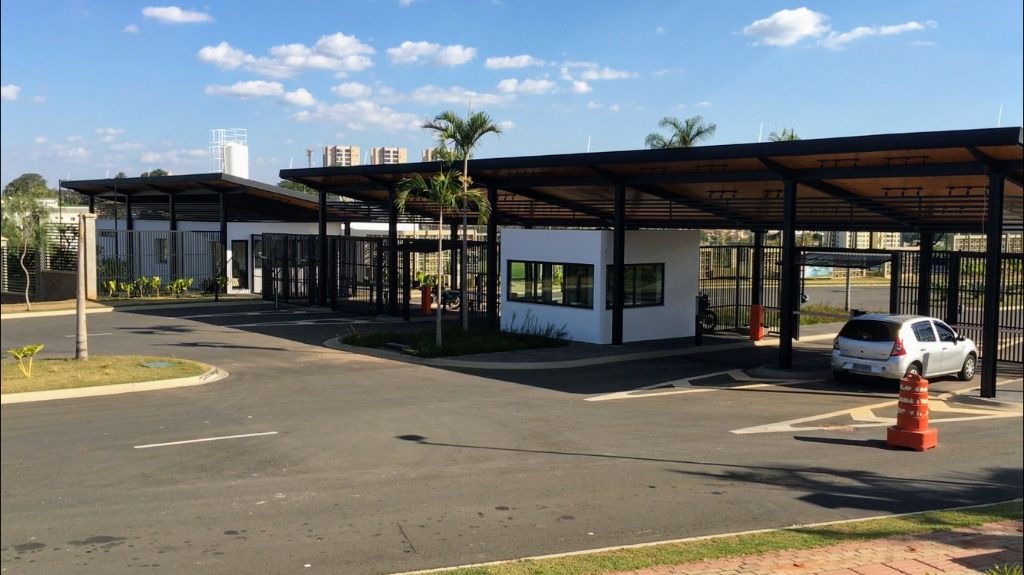 Terreno à venda no Jardim Ypê: 