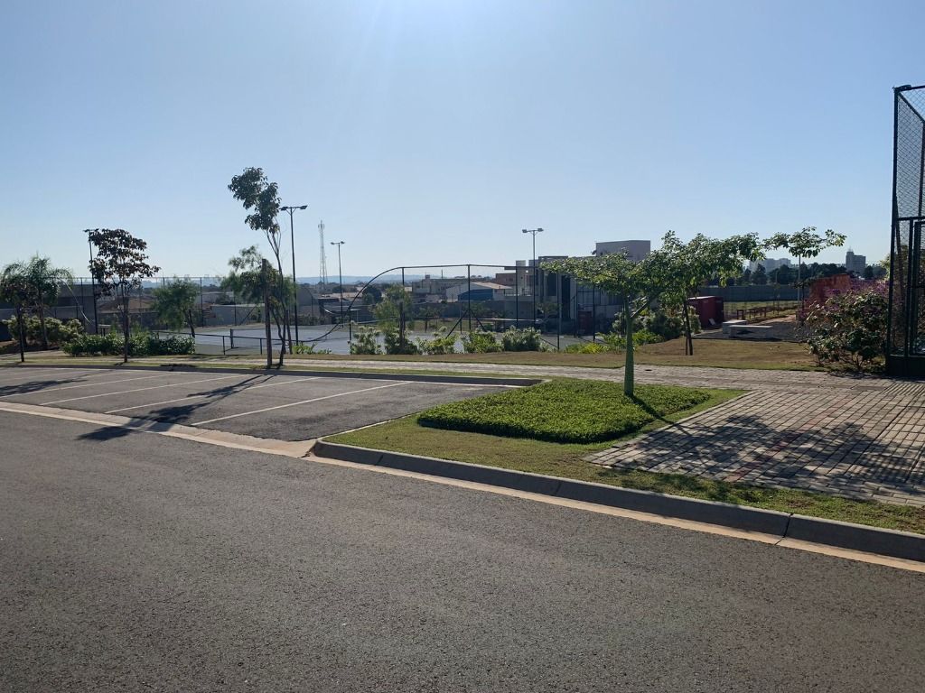 Terreno à venda no Jardim Ypê: 