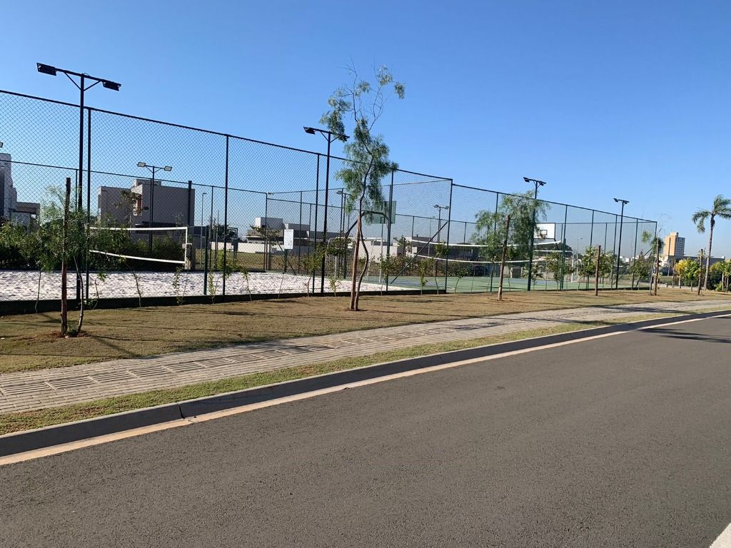 Terreno à venda no Jardim Ypê: 