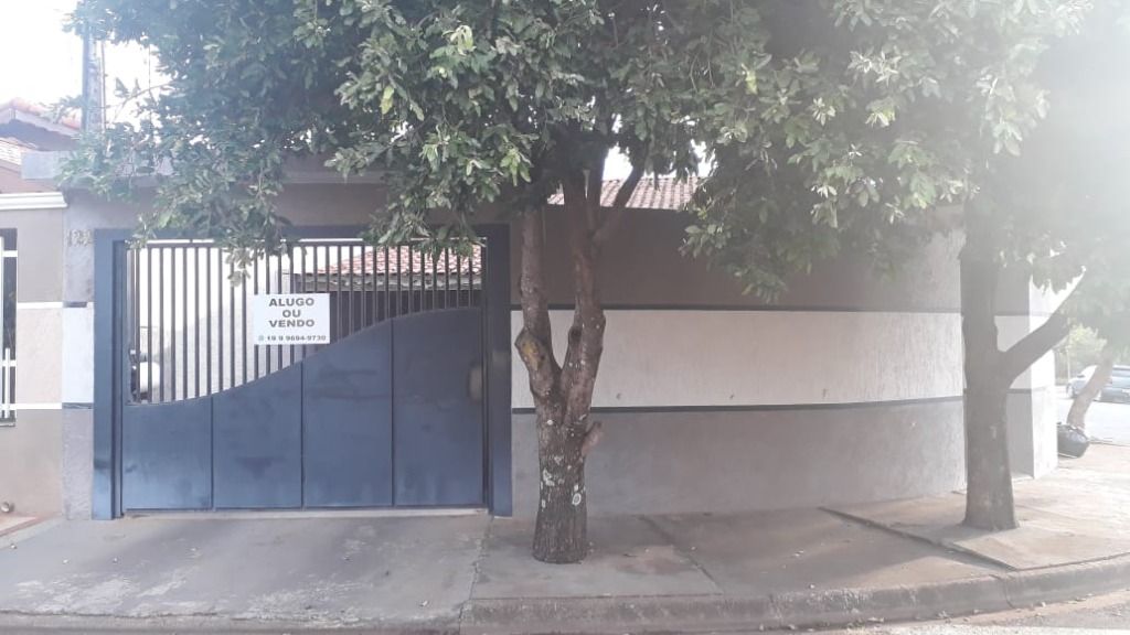 Casa à venda no Parque Das Laranjeiras: 