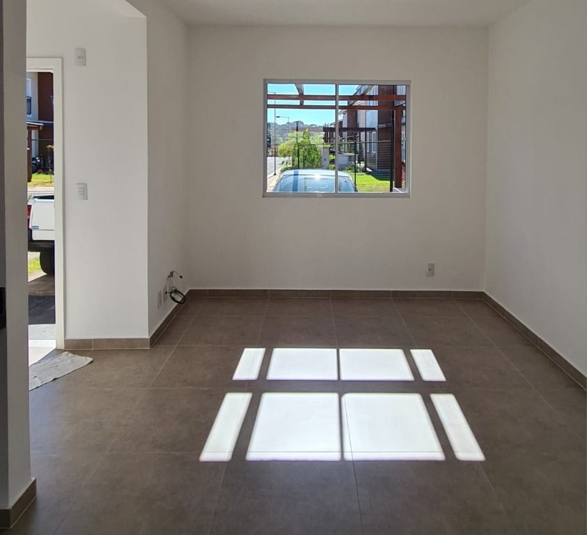 Casa à venda no Balneario Tropical: 