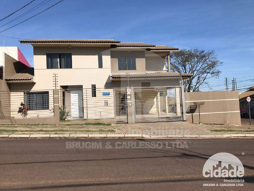 Sobrado à venda, 2 quartos, 1 suíte, 2 vagas, Parque São Paulo – Cascavel/Pr