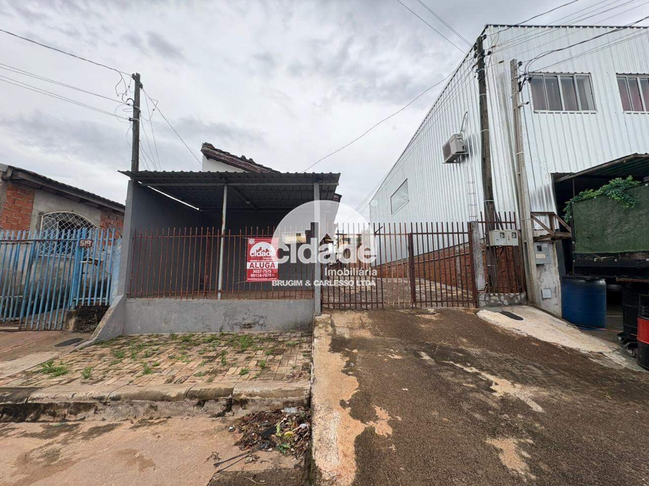 Casa para aluguel, 1 quarto, Periolo – Cascavel/Pr