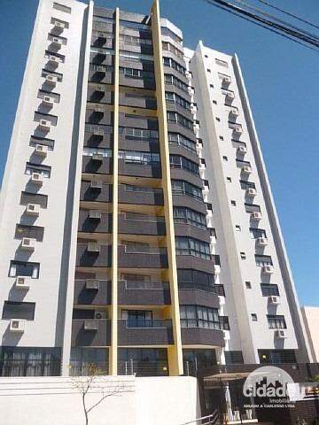 Apartamento a venda com 03 Suítes no Centro