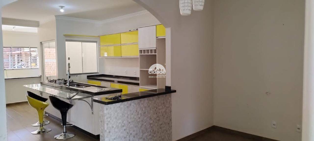 Casa residencial à venda, 2 quartos, 1 suíte, 1 vaga, Santa Felicidade – Cascavel/Pr