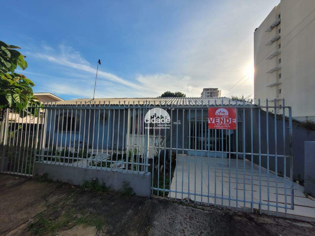 Casa residencial à venda, 3 quartos, 2 vagas, Centro – Cascavel/Pr