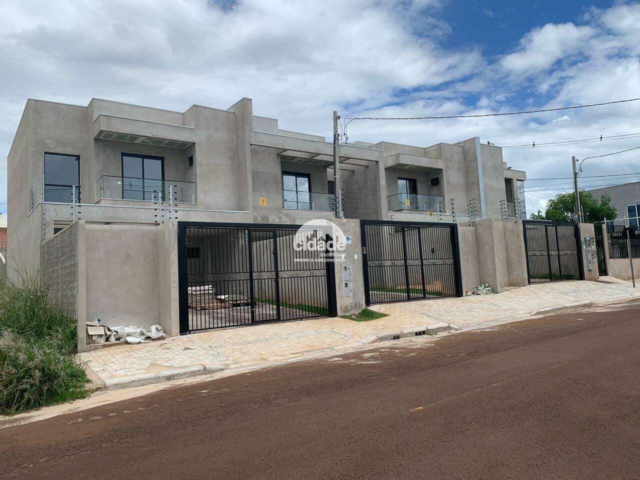 Sobrado à venda, 3 suítes, 1 vaga, Jardim Veredas – Cascavel/Pr