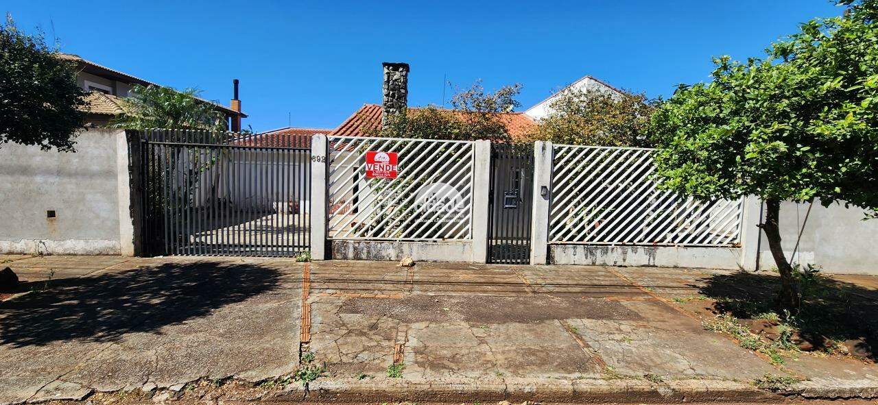 Casa residencial à venda, 3 quartos, 2 vagas, Região do Lago – Cascavel/Pr