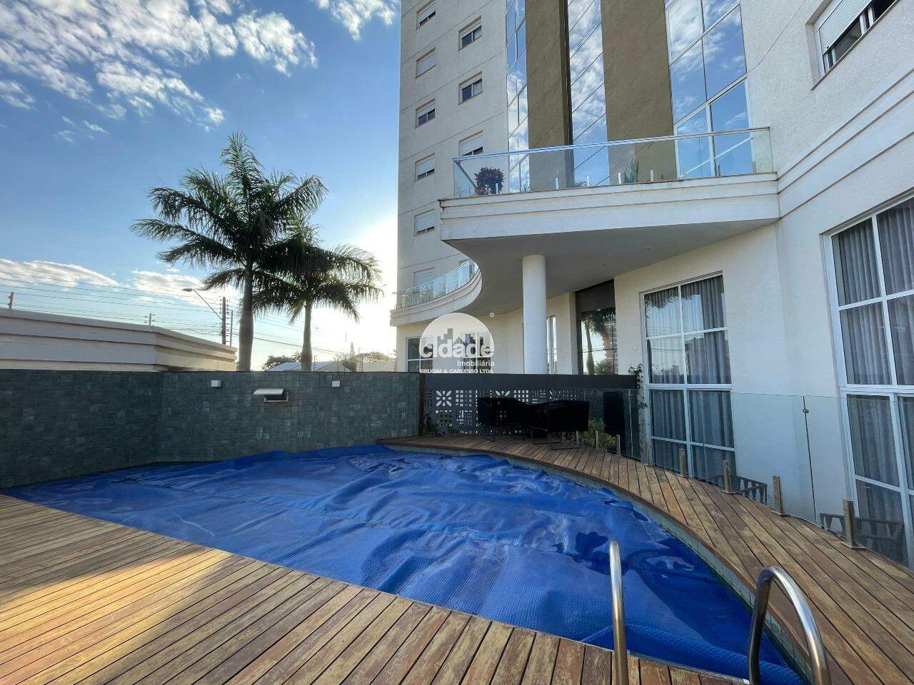 Apartamento à venda, 1 quarto, 1 suíte, 2 vagas, Country – Cascavel/Pr