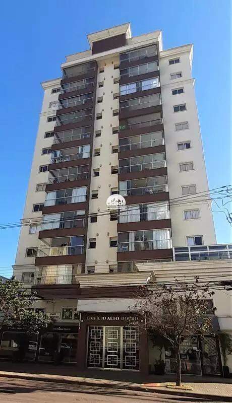 Apartamento Semimobiliado no Edifício Alto Douro à venda, no Centro, em Cascavel/PR.