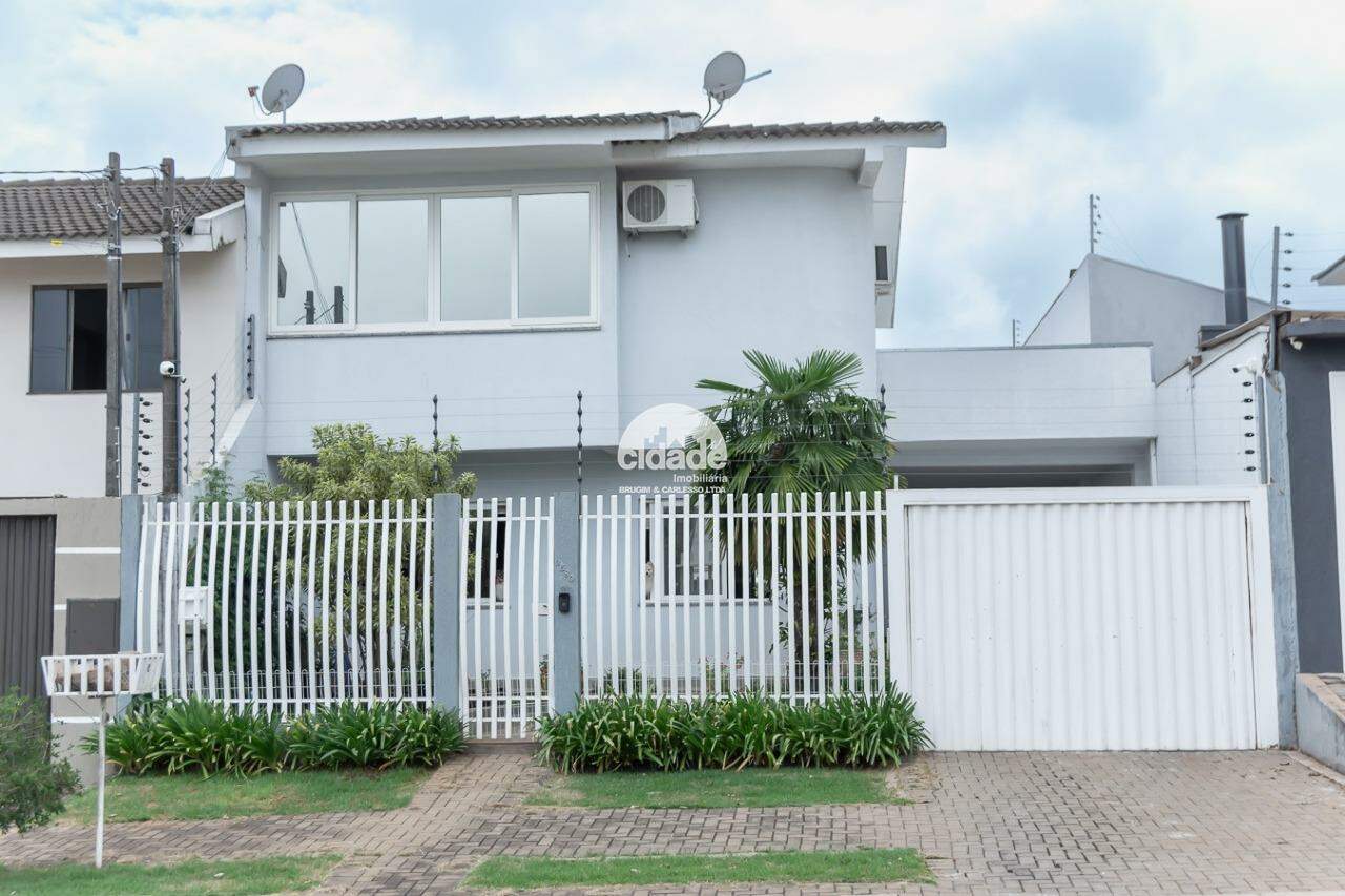 Sobrado à venda, 3 quartos, 1 suíte, 3 vagas, Centro – Cascavel/Pr