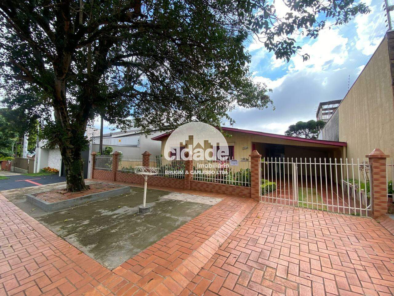 Casa à venda, 3 quartos, 3 vagas, Centro – Cascavel/Pr