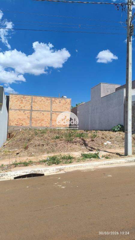 Lote com 200,00m² no Loteamento POSITANO, em Cascavel/PR