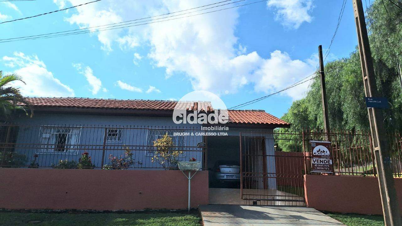 Excelente Oportunidade! Casa com 4 Quartos em Bairro Seguro- Alto Alegre- Cascavel Pr