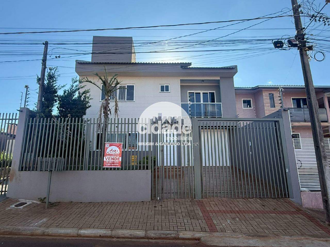 Sobrado à venda, 4 quartos, 1 suíte, 2 vagas, Periolo – Cascavel/Pr