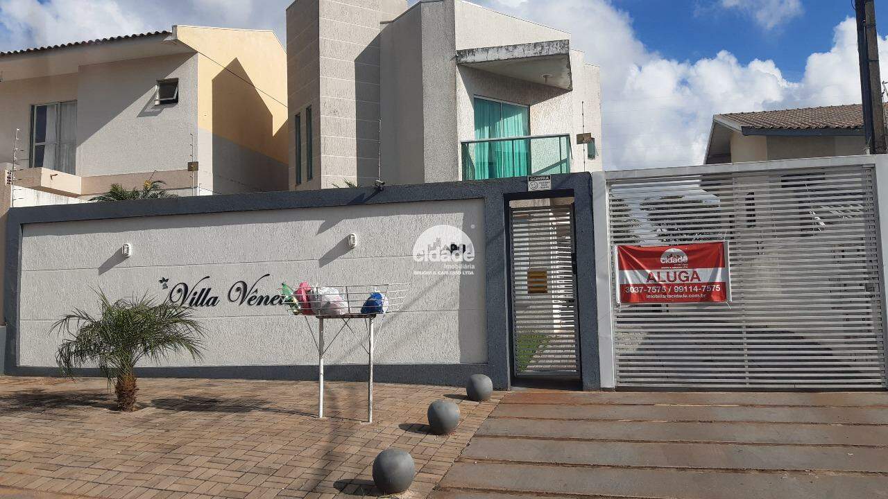 Sobrado à venda, 3 quartos, 2 vagas, Pacaembu – Cascavel/Pr