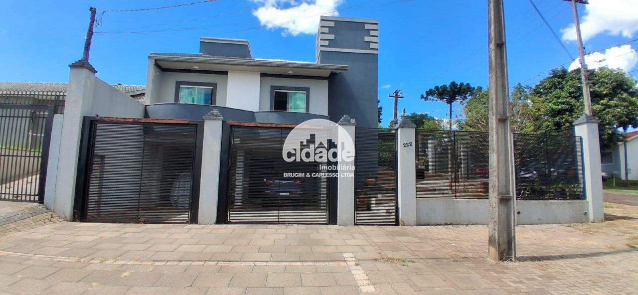 SOBRADO À VENDA – AMPLO, MODERNO E COMPLETO, PODENDO SER USADO COMO UM ESCRITORIO PARA EMPRESA