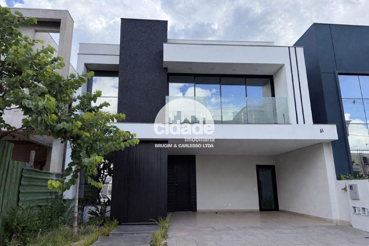 Sobrado à venda, 3 suítes, 2 vagas, Fag – Cascavel/Pr