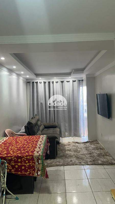 Casa à venda, com 2 quartos, 1 vaga de garagem, no bairro Interlagos, em Cascavel/PR