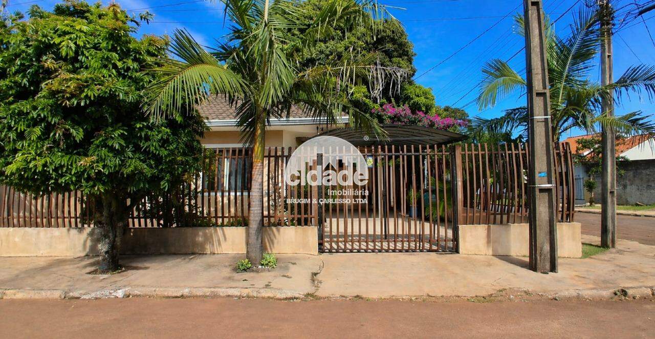 Casa à Venda no Parque Verde – Excelente Localização! Casa de Esquina à Venda em Localização Privilegiada!