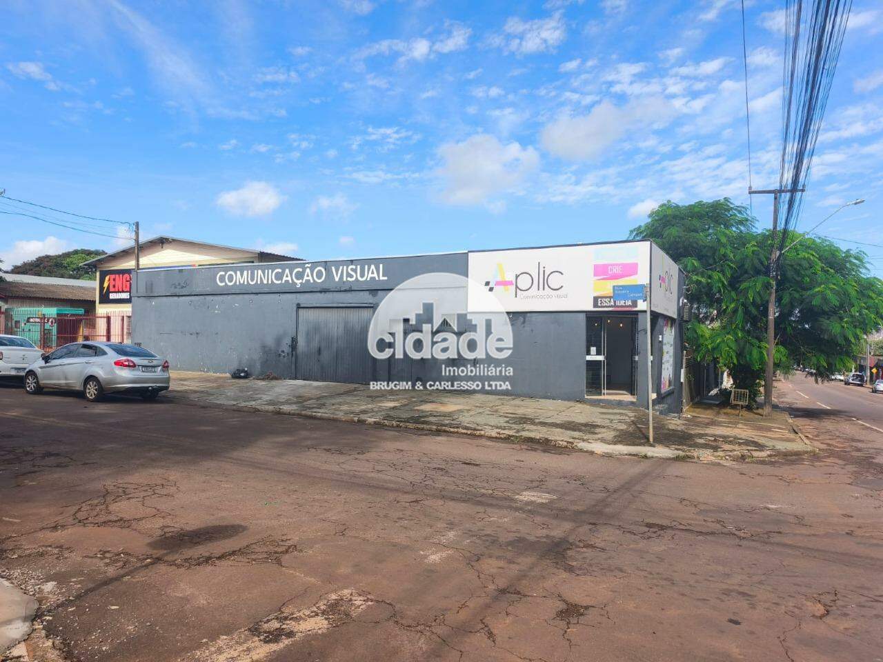 Casa Comercial à venda em Cascavel-PR (Bairro Country/ Centro) | 180m² | Terreno 400m²