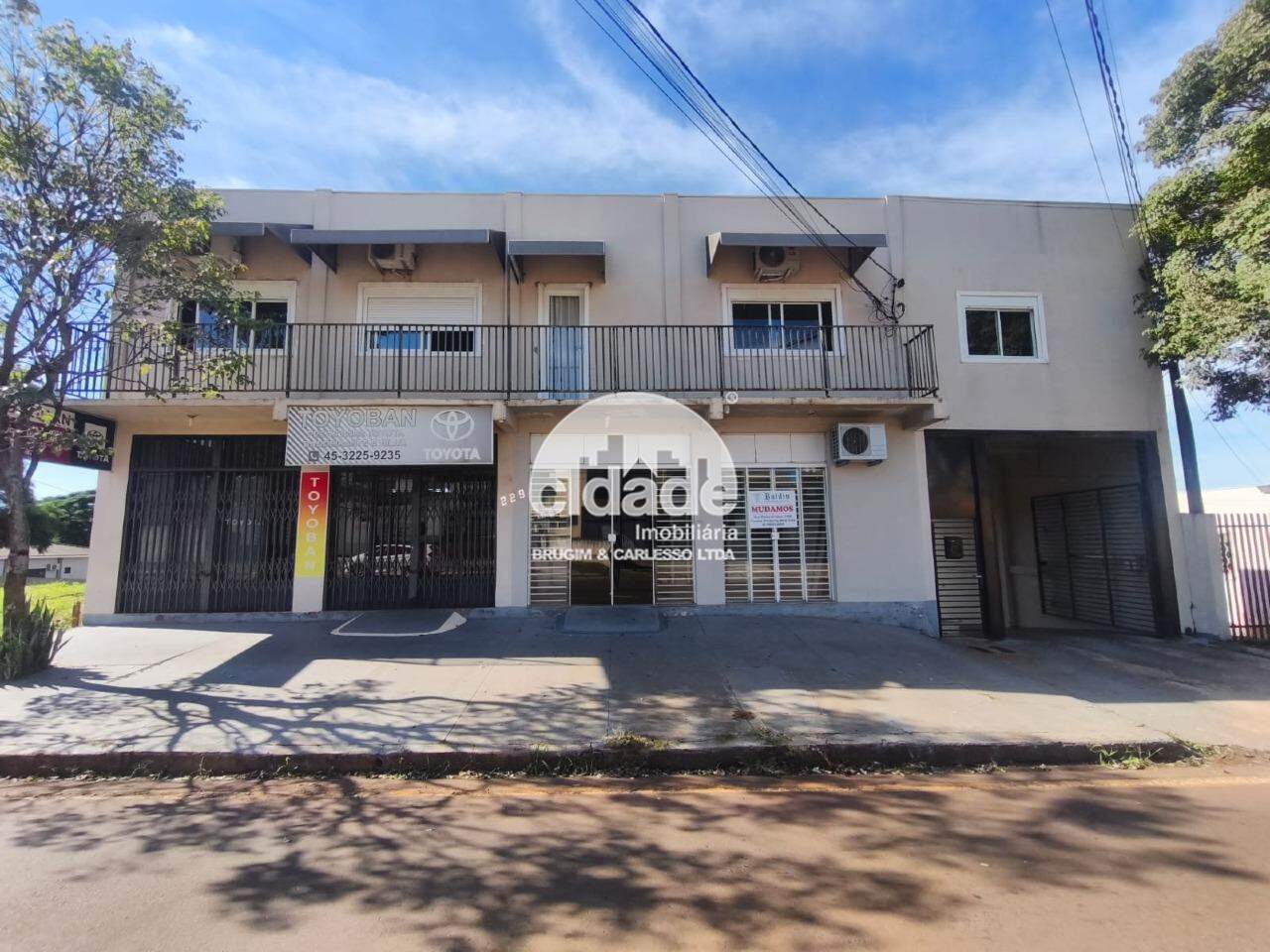 Prédio Comercial no Centro de Cascavel/PR — 420m² internos | 875m² terreno