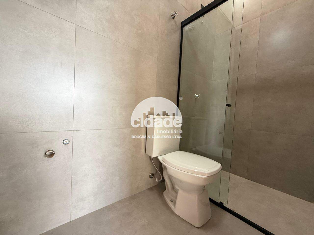Sobrado à venda, 2 quartos, Brazmadeira – Cascavel/Pr