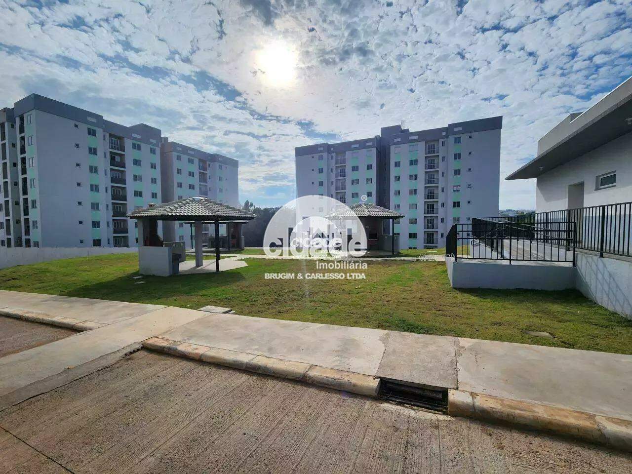 Apartamento à venda, 2 quartos, 1 vaga, Universitário