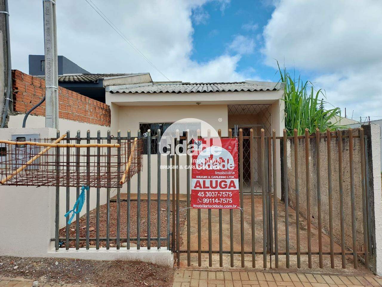 Casa para aluguel, 3 quartos, 1 vaga, Floresta – Cascavel/Pr