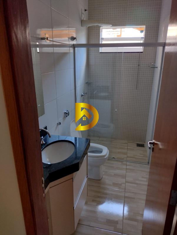 Casa à venda no Jardim Nenê Gomes: 