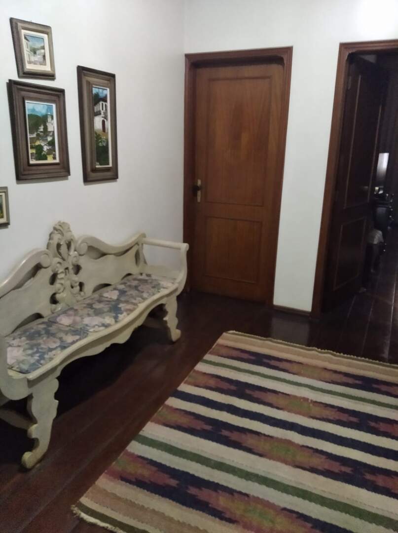 Casa à venda no Centro: 6a71fdfb-5d00-49d5-acd6-e24309037813.jpg