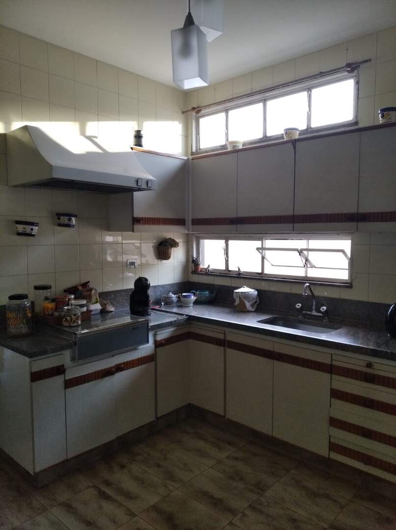 Casa à venda no Centro: d0bf1f06-3bf6-4331-82d2-754162a7e7af.jpg