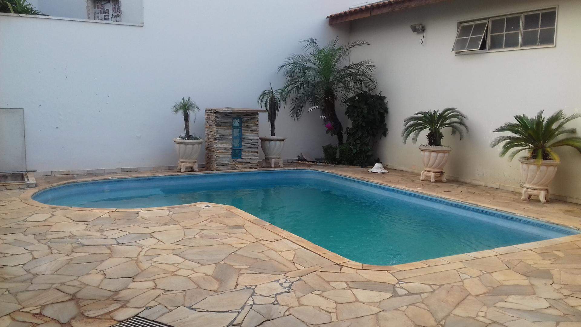 Casa à venda no RESIDENCIAL MARIA SILVEIRA: 20180821_172538