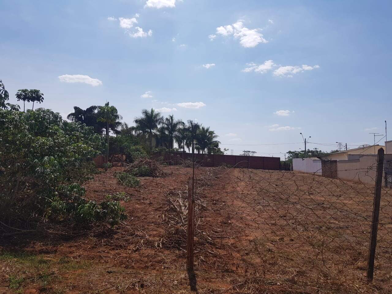 Terreno à venda no Jardim Santo Expedito: IMG-20190912-WA0003.jpg