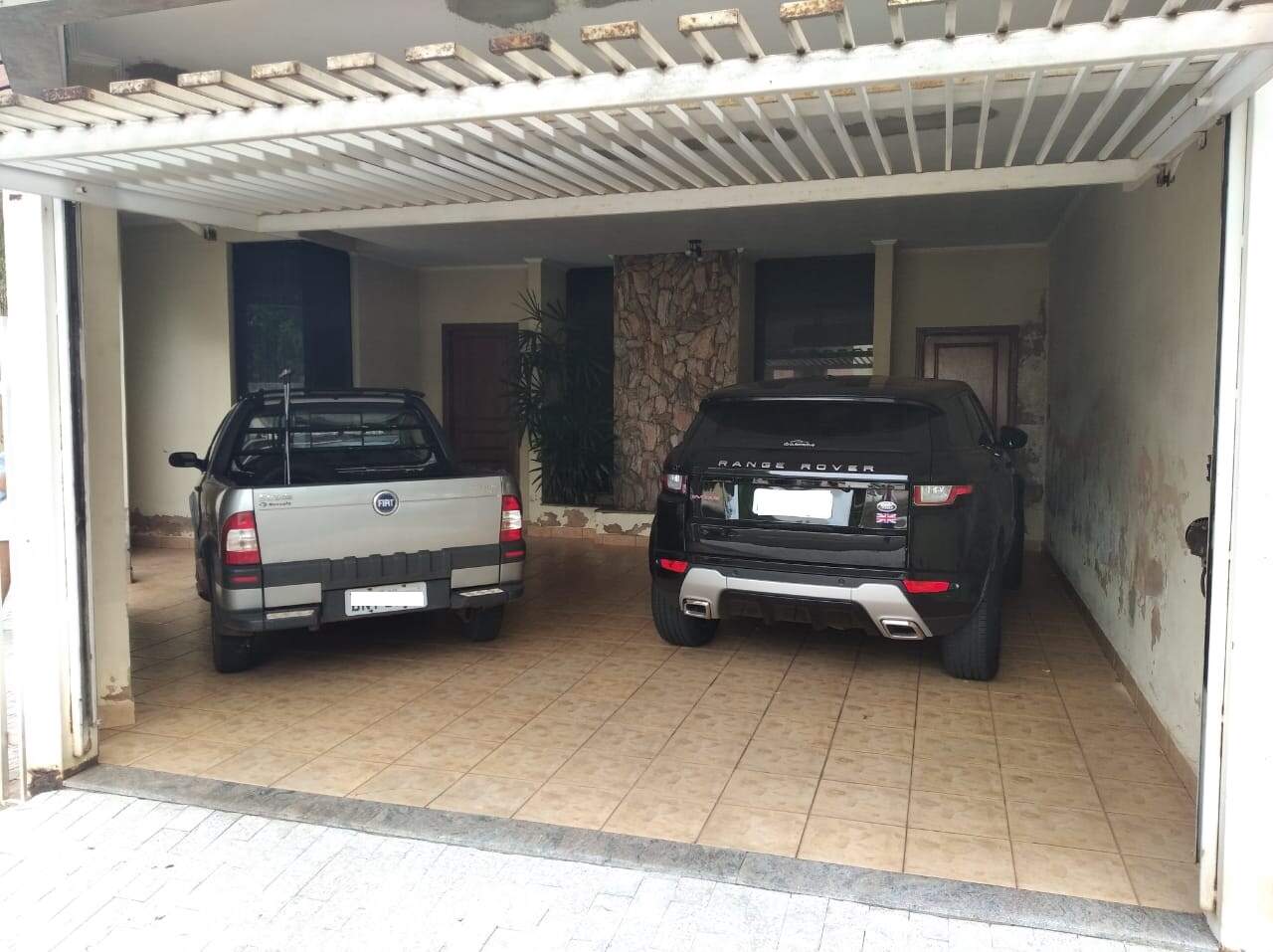 Sobrado à venda no Centro: 2d5804ec-8634-4203-b332-2c81a15b3c38.jpg