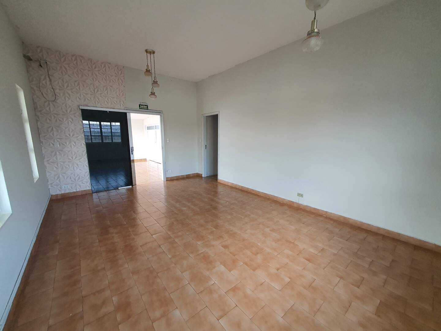 Casa à venda no Centro: 20240711_170520.jpg