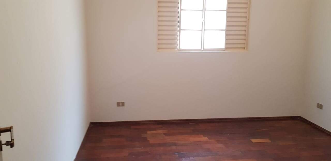 Casa à venda no JARDIM ANA CRISTINA: 9be726b1-21d4-4948-8349-e06b5334a587.jpg